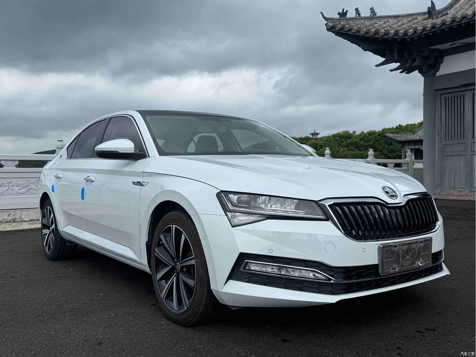 Skoda Superb, 2022 3