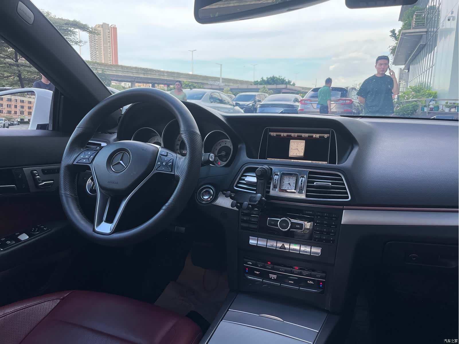 Mercedes-Benz E-Class, 2015 10
