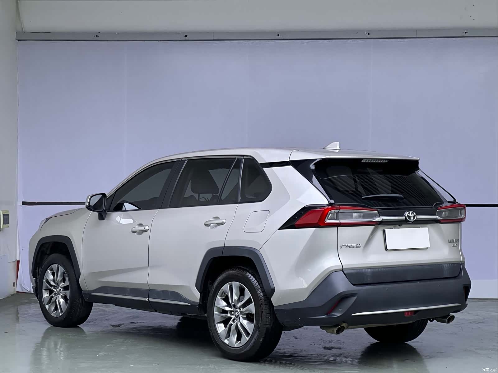 Toyota Wildlander, 2023 4