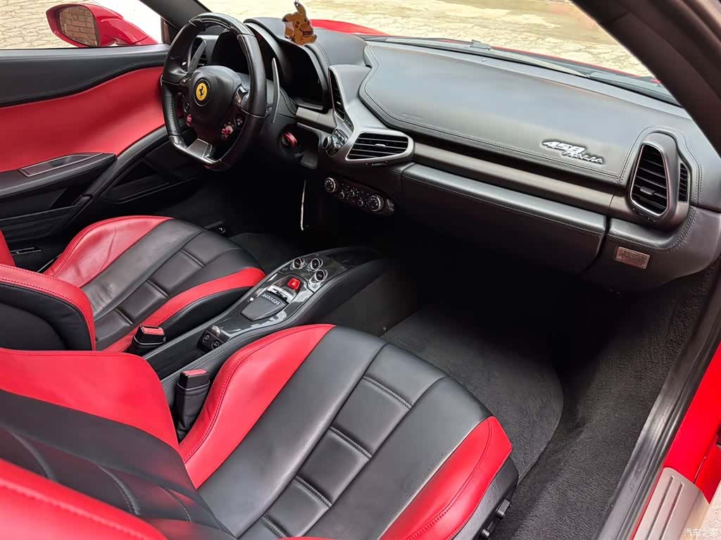 Ferrari 458, 2012 6