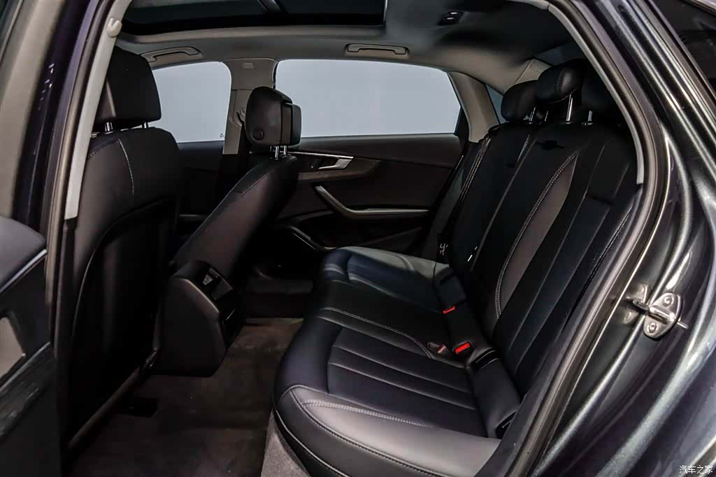 Audi A4L, 2023 9