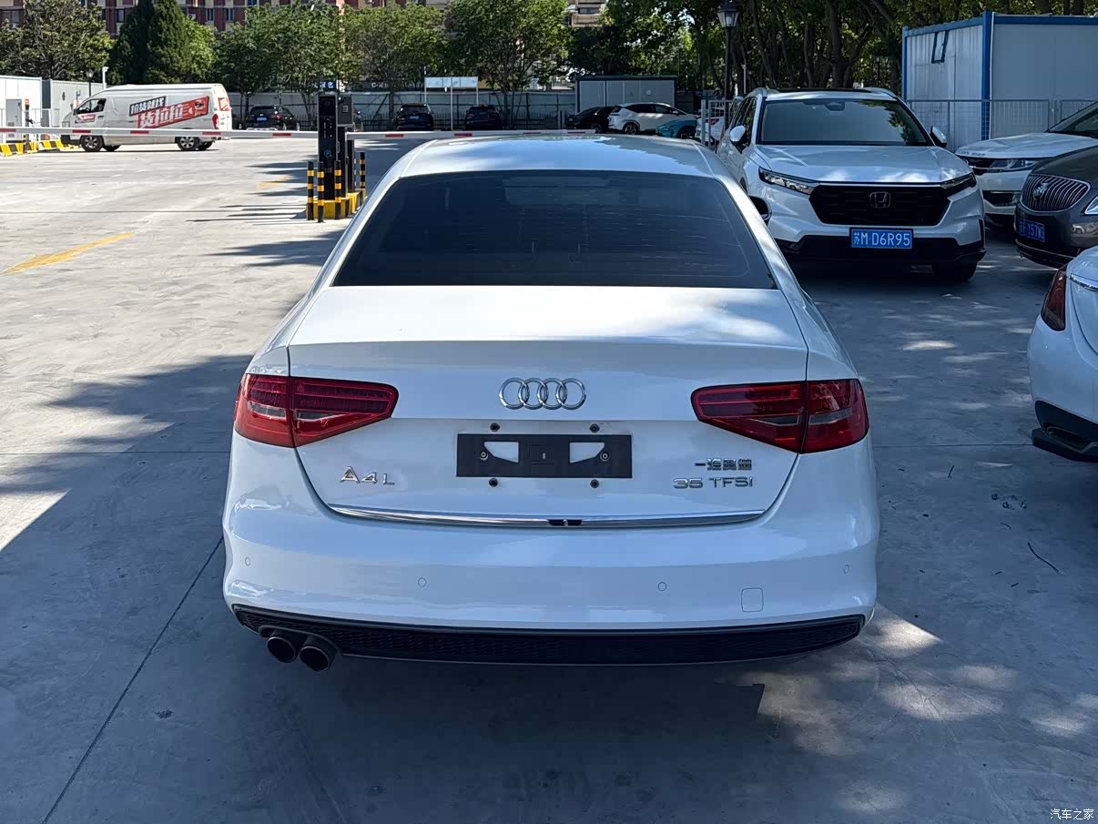 Audi A4L, 2016 4