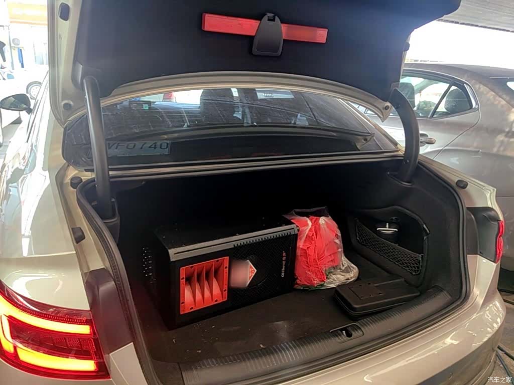 Audi A4L, 2020 19