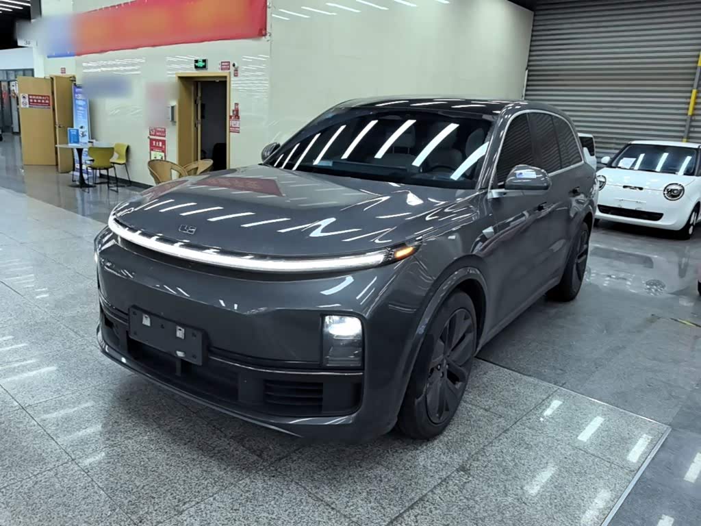 Li Auto L8