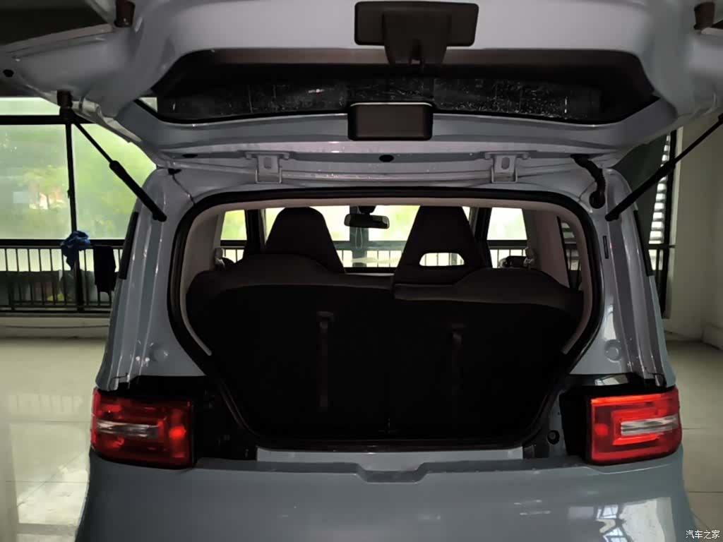 Wuling MINIEV, 2021 19