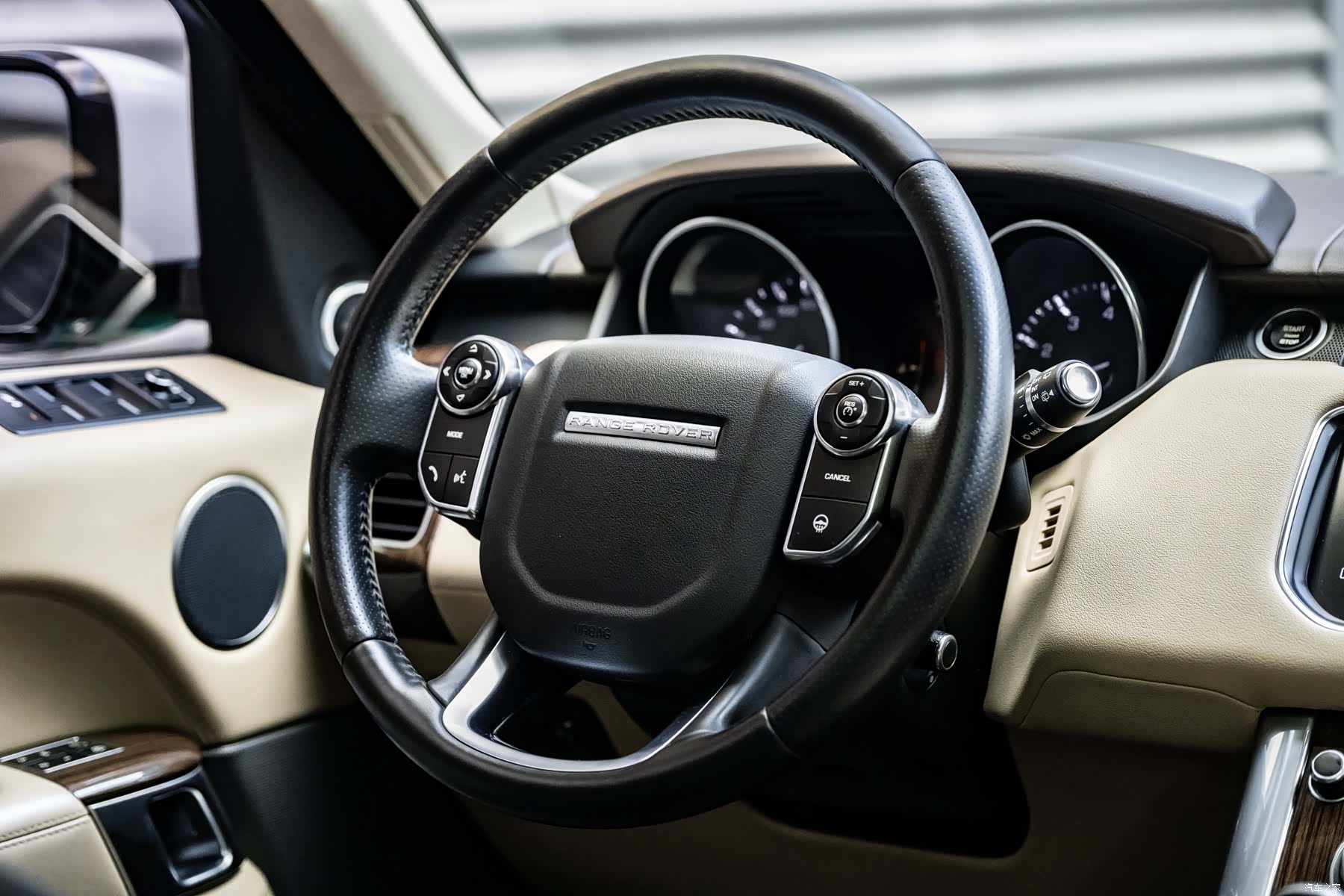Land Rover Range Rover, 2015 13