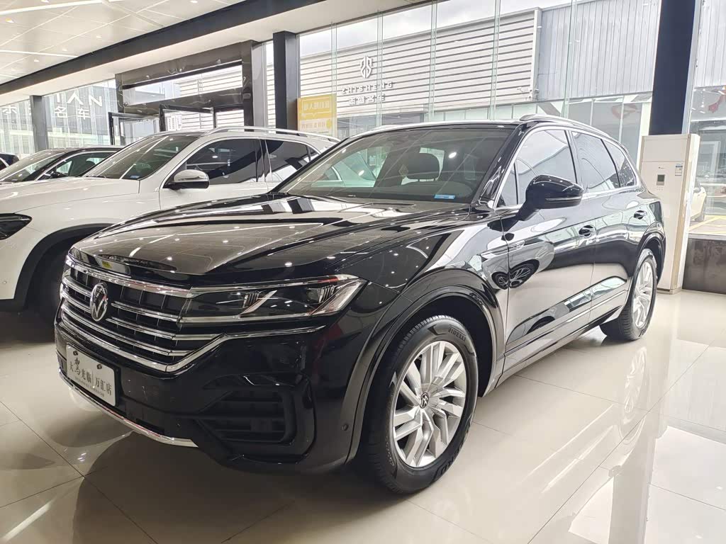 Volkswagen Touareg 2022 2.0TSI