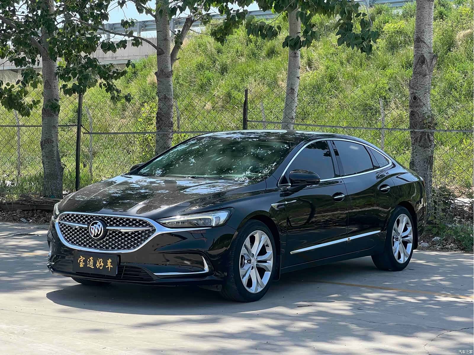 Buick LaCrosse, 2022 1
