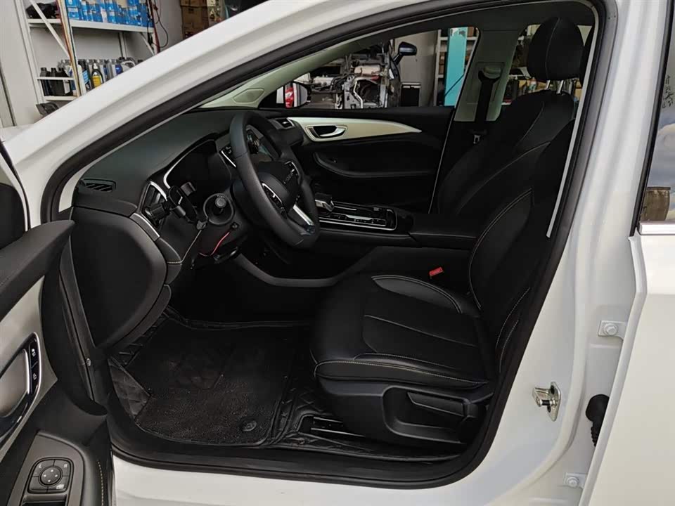 Roewe i6 MAX Roewe i6 MAX