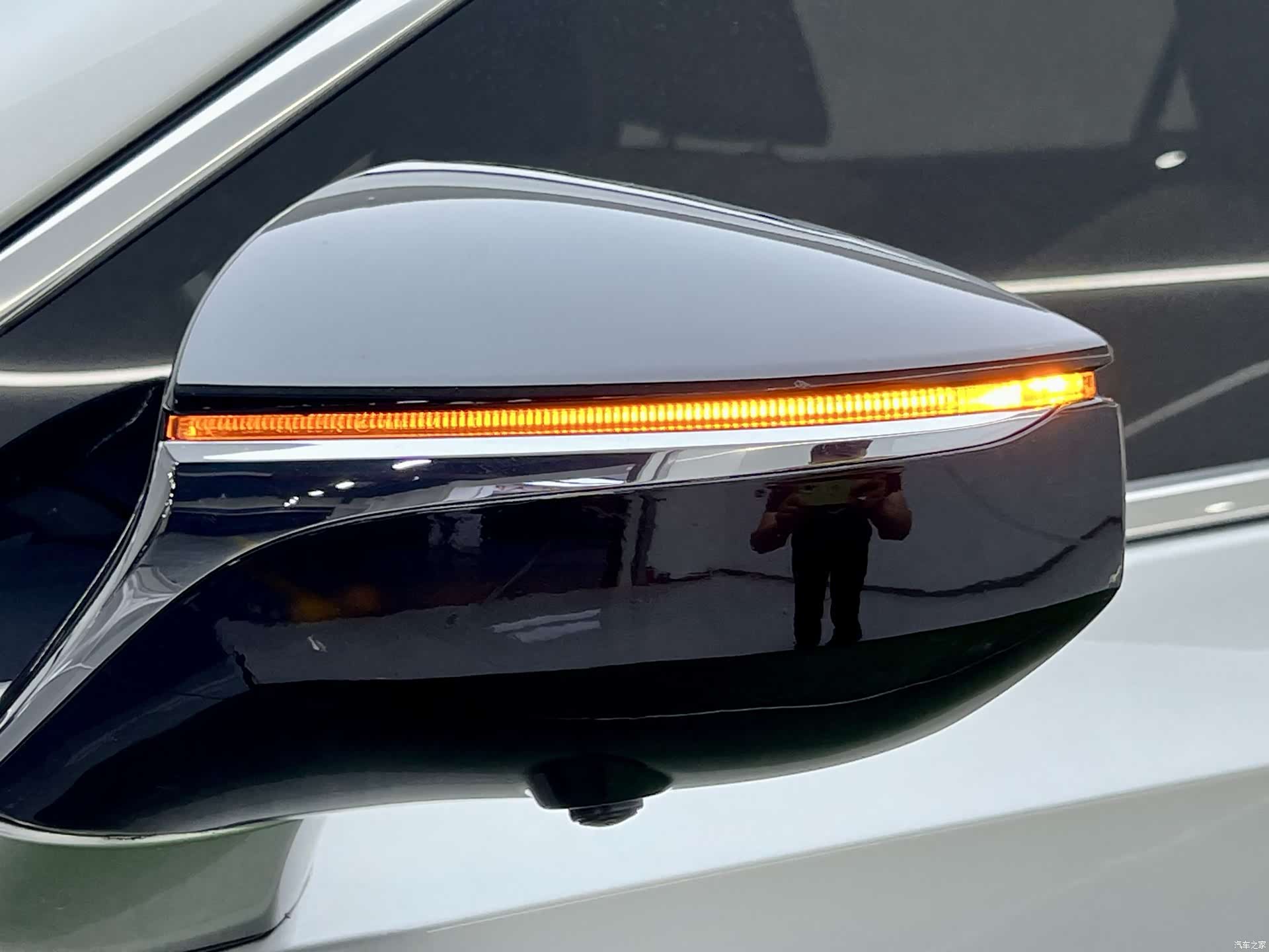 Lexus ES, 2021 21