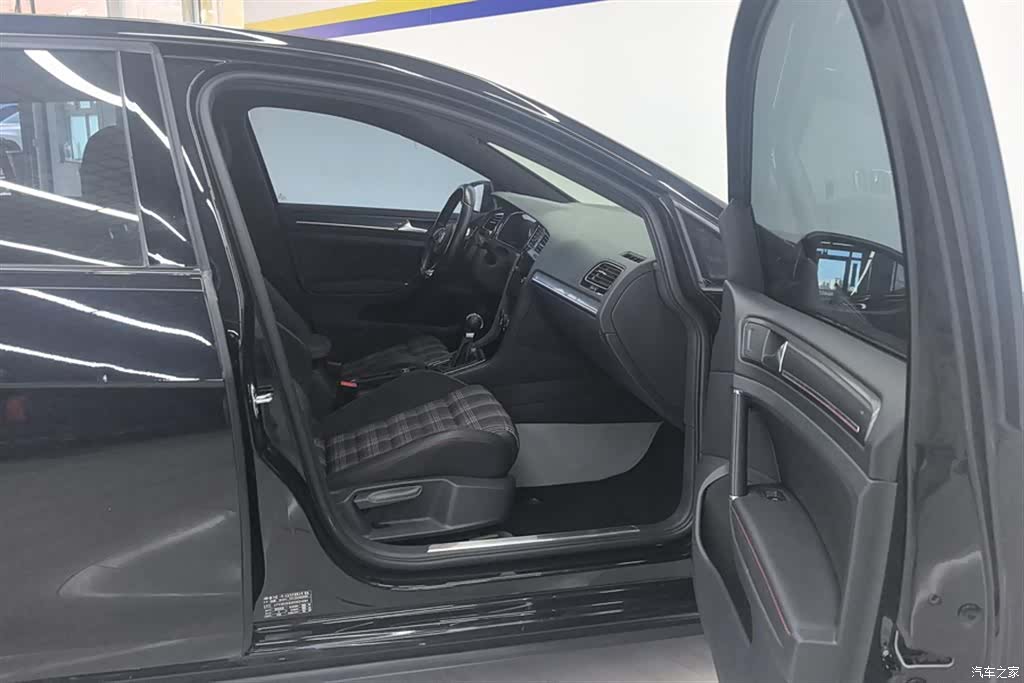 Volkswagen Golf, 2019 8