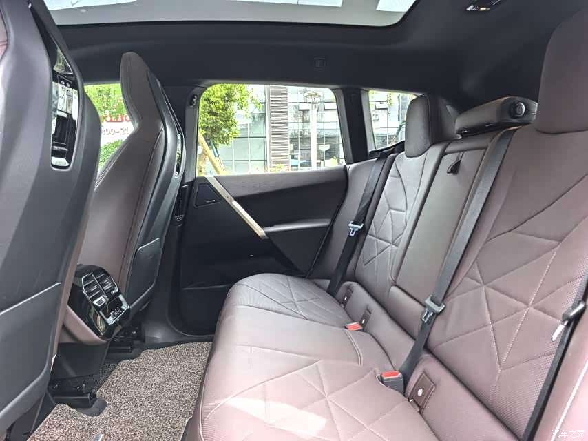BMW iX, 2022 6
