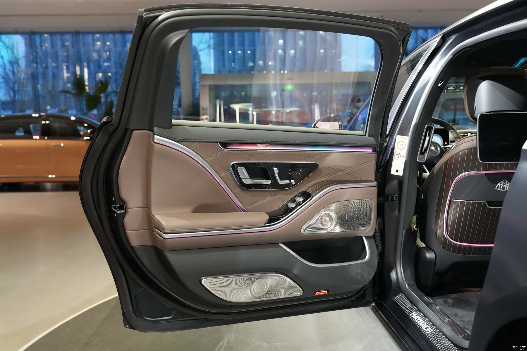 Maybach S-Class, 2023 18