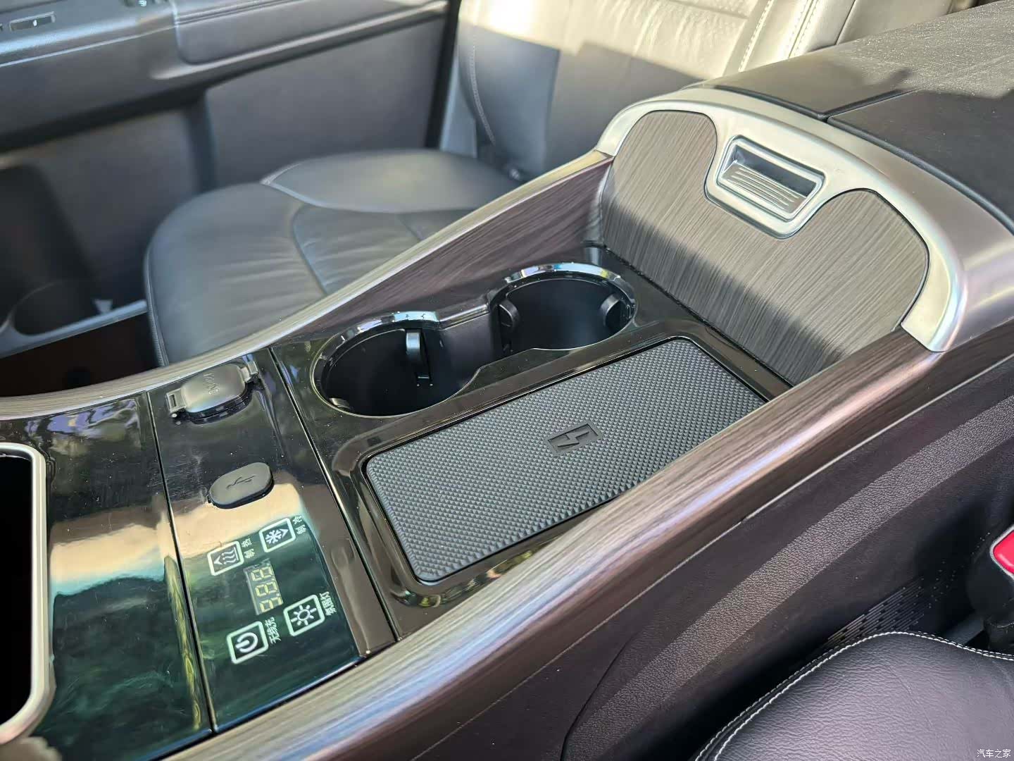 Honda Elysion, 2021 8
