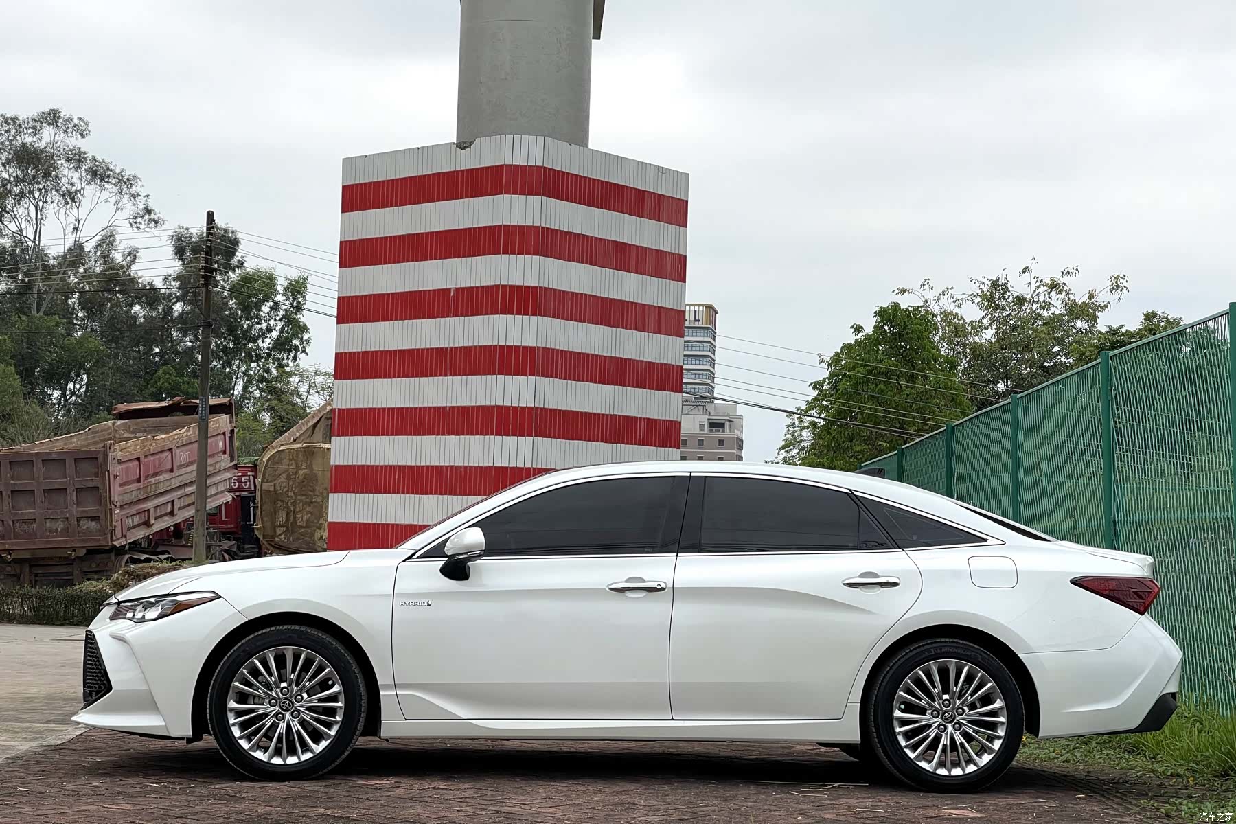 Toyota Avalon, 2021 4