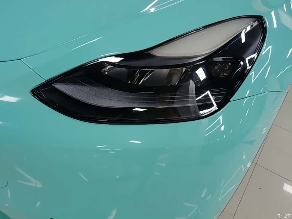 Tesla Model Y, 2022 24