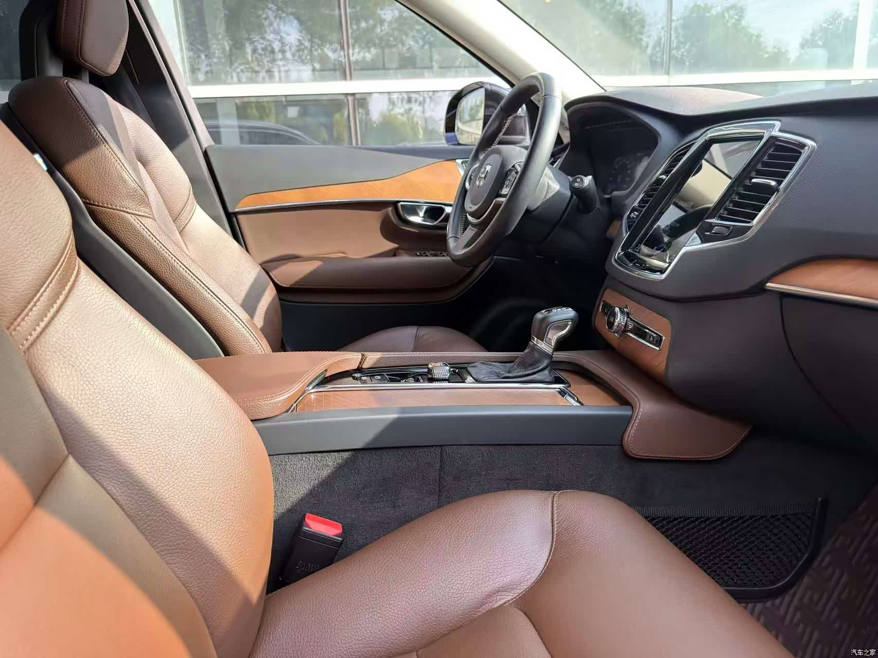 Volvo XC90, 2020 11