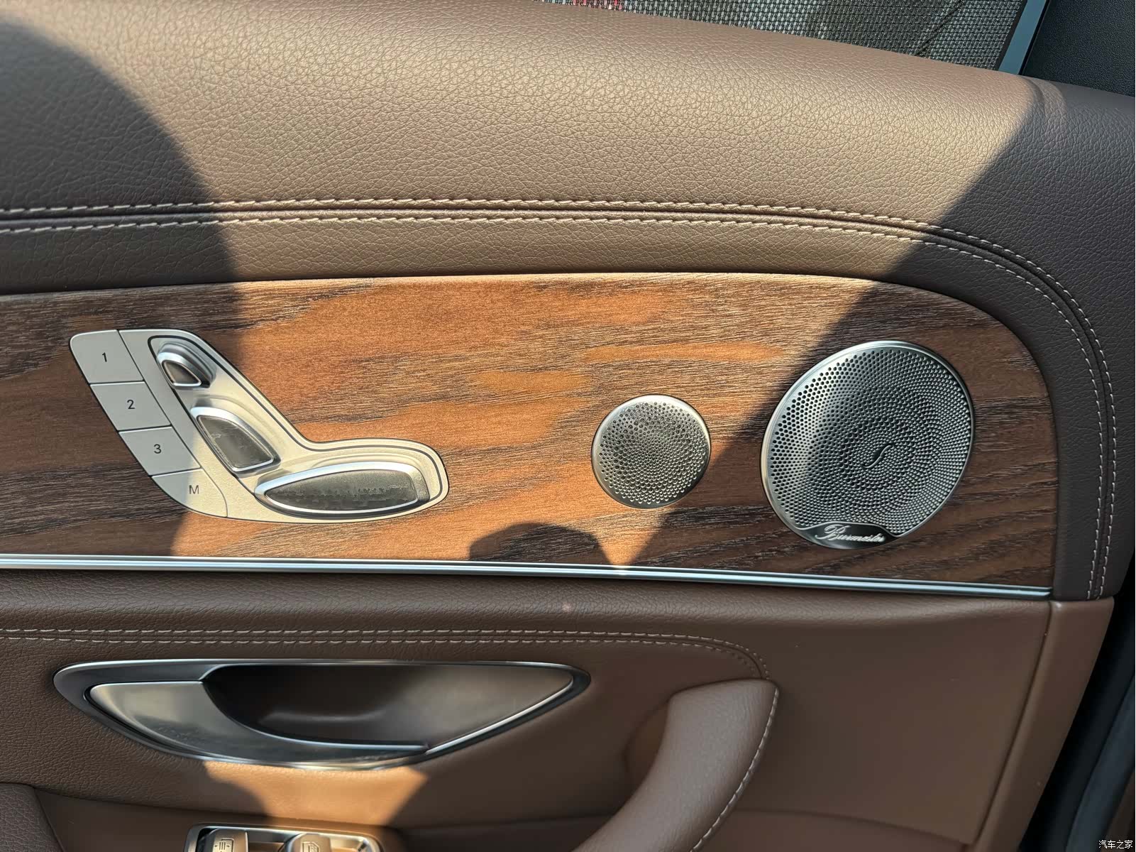 Mercedes-Benz E-Class, 2022 14