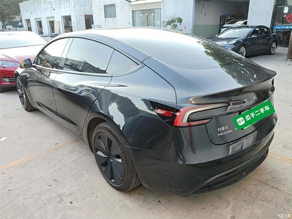 Tesla Model 3, 2024 все фото