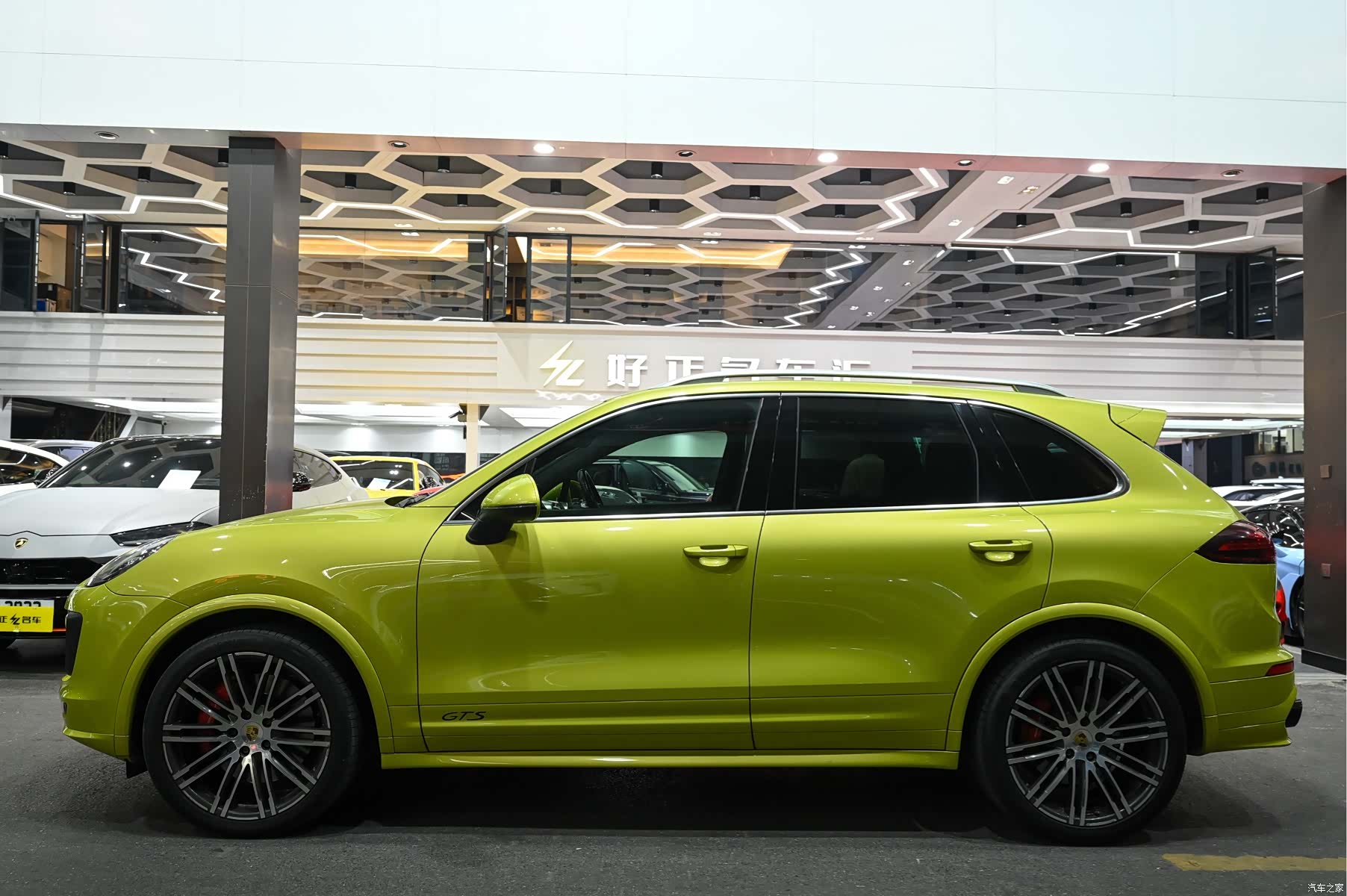 Porsche Cayenne, 2015 3