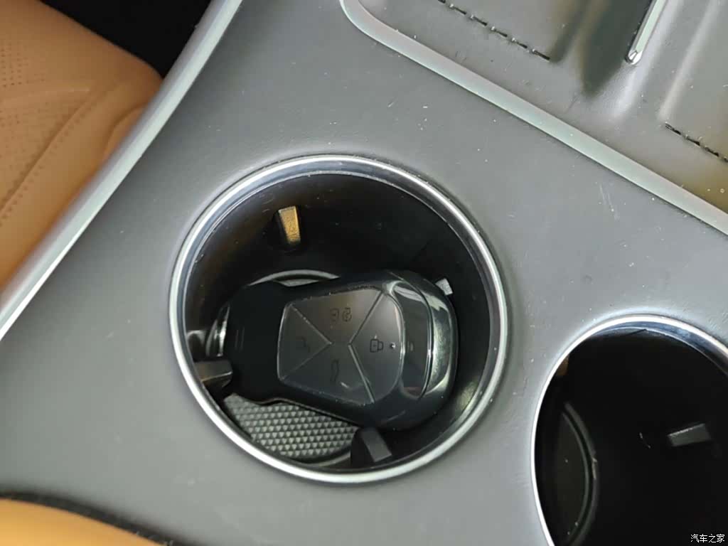 Xpeng G9, 2025 9