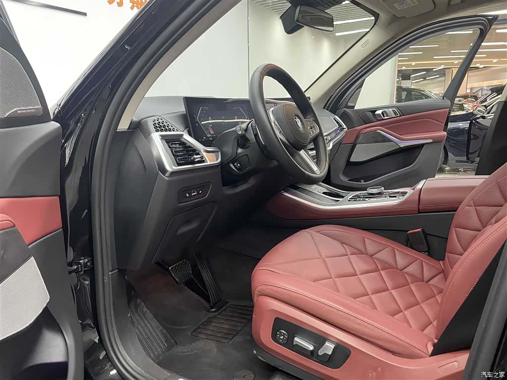 BMW X5, 2025 8