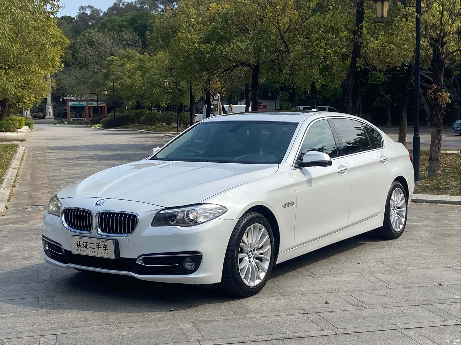 BMW 5 Series, 2016 1