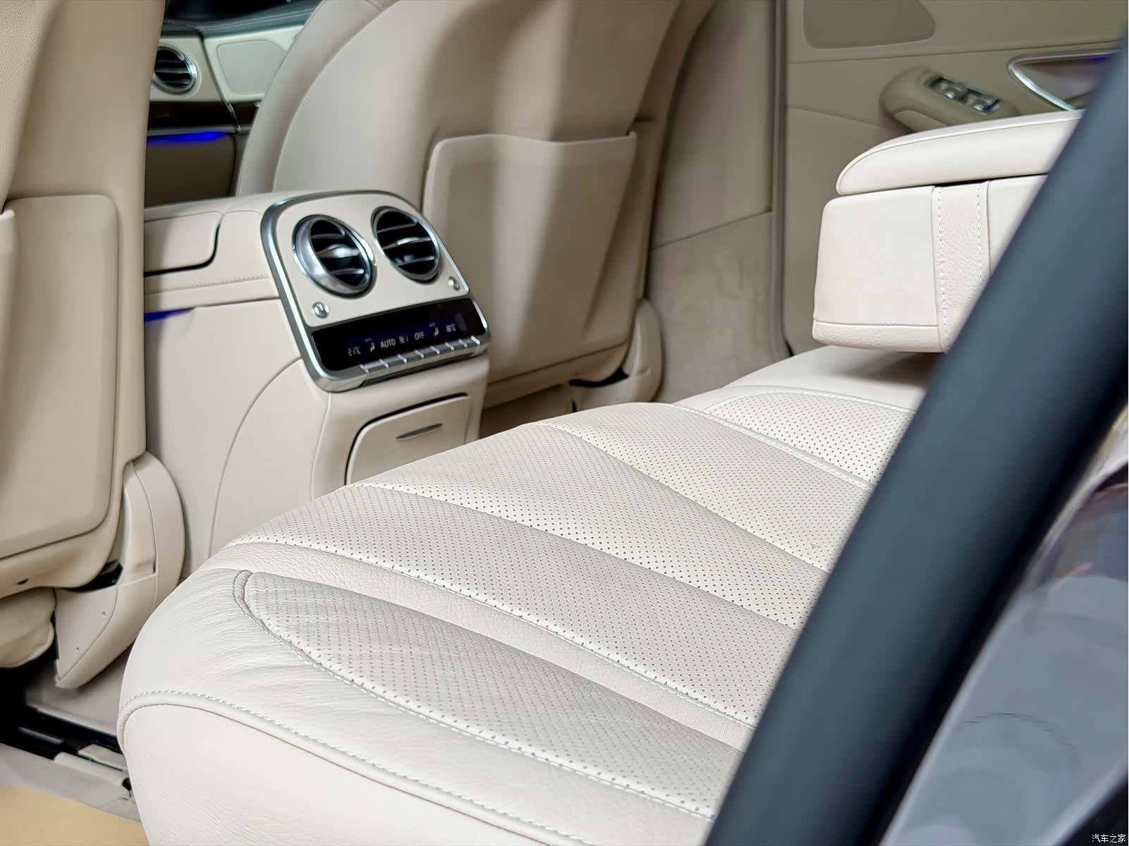Mercedes-Benz S-Class, 2016 24