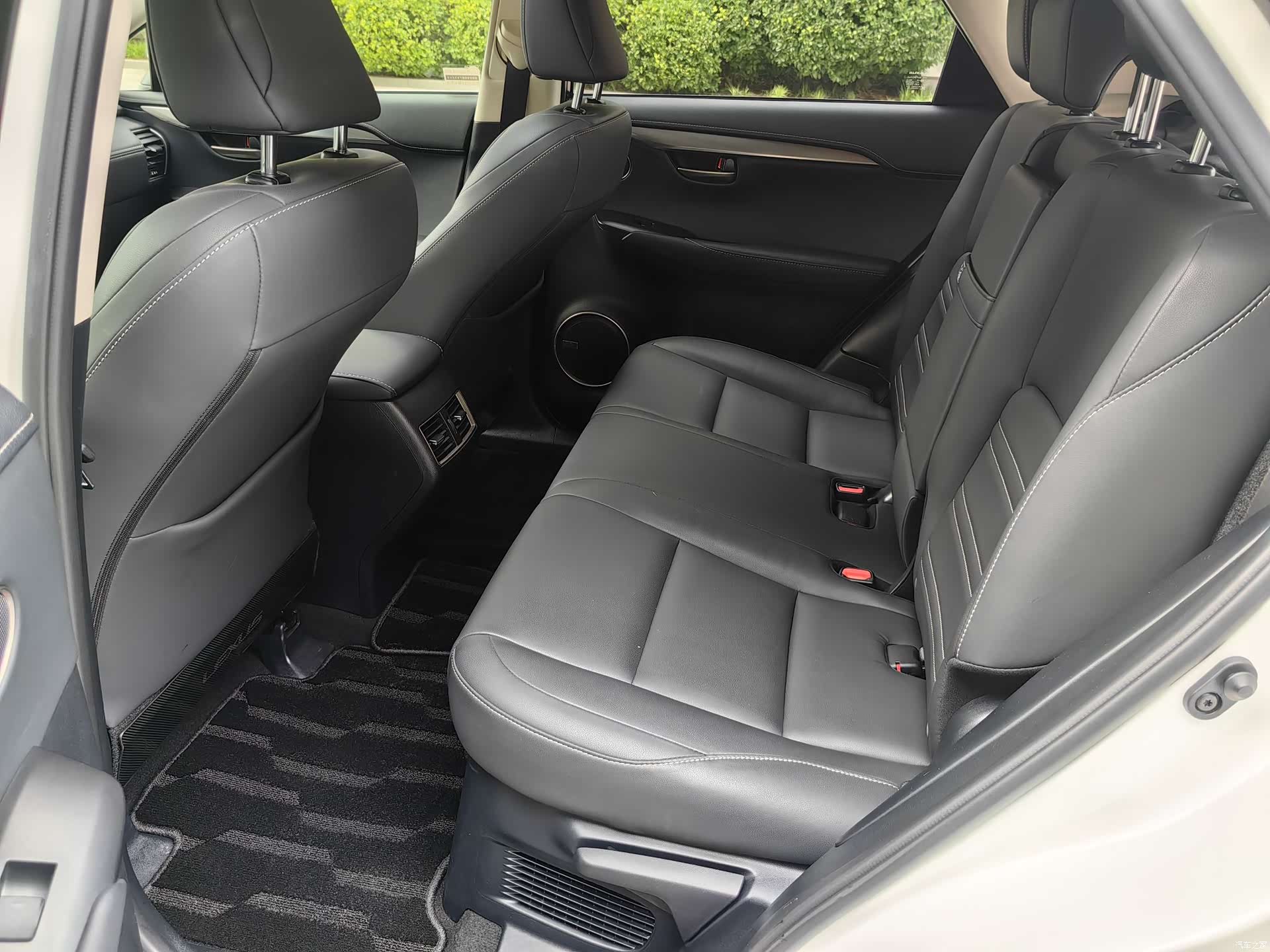 Lexus NX, 2017 18