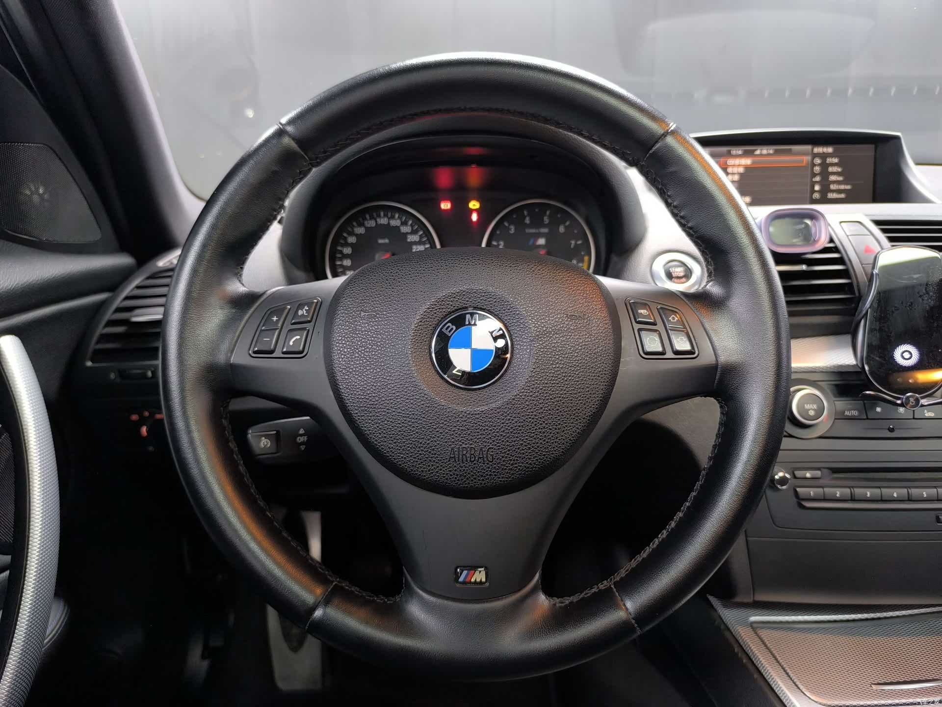BMW 1 Series, 2010 7