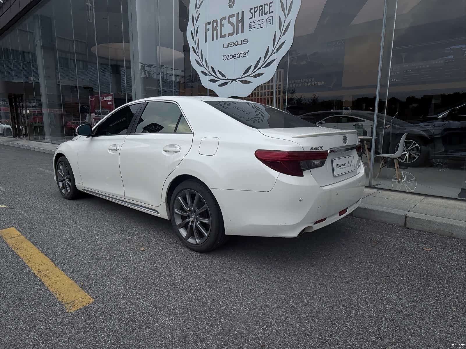 Toyota 2.5V, 2017 9