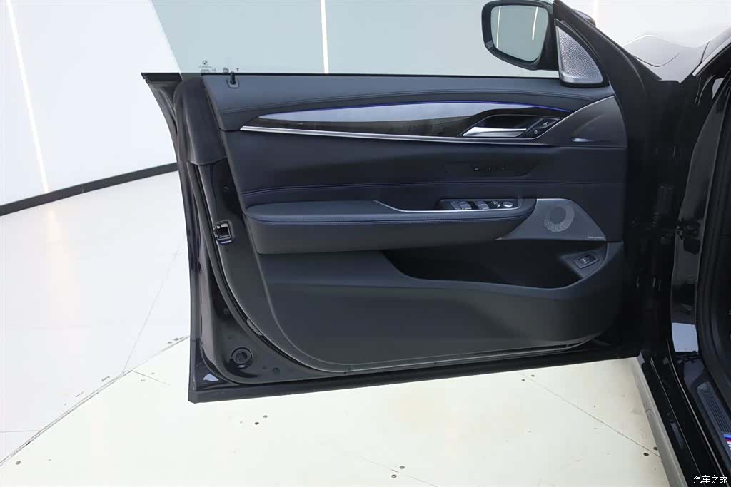 BMW 6 Series GT, 2024 19