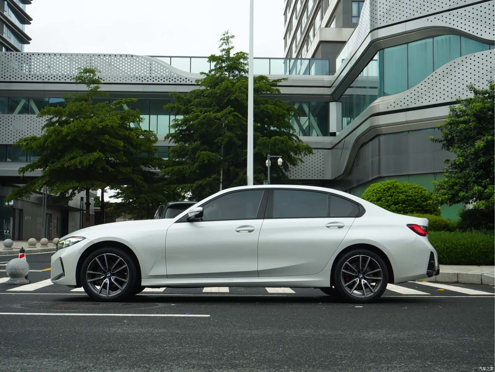 BMW 3 Series, 2023 7