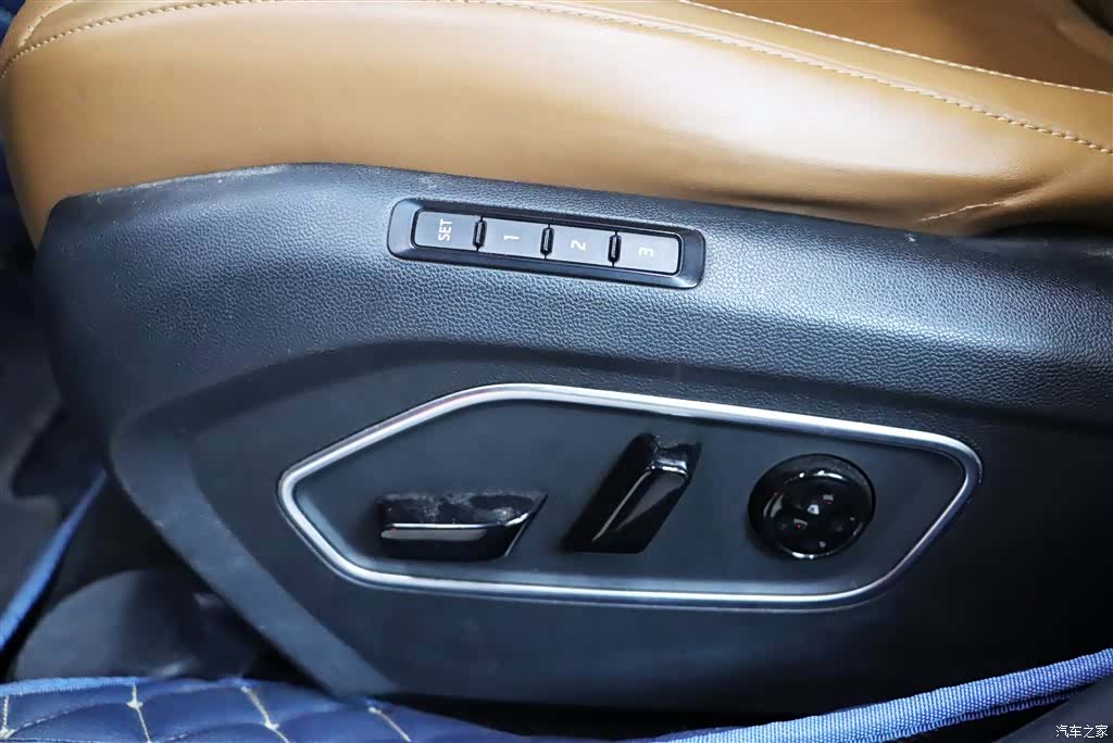 BAIC X7, 2021 12