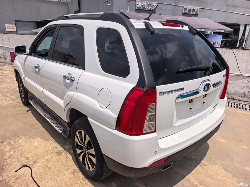 Kia GLS, 2014 6