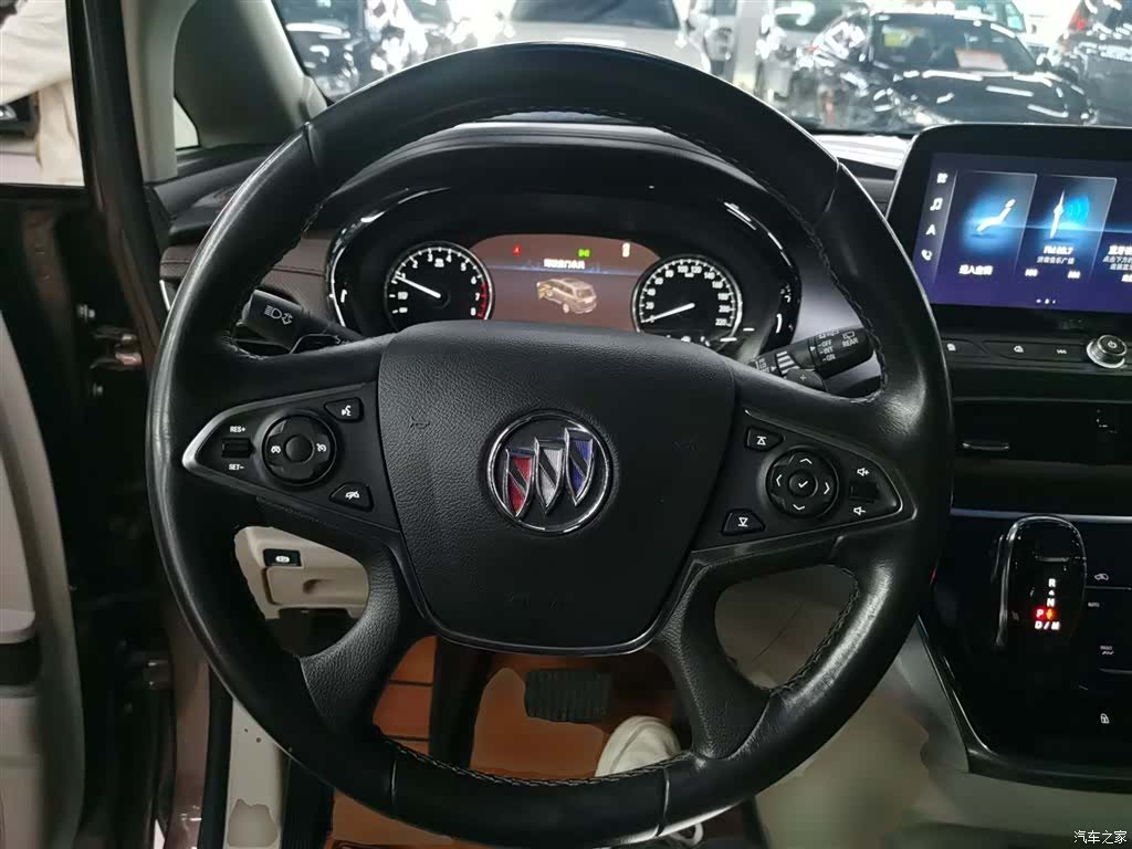Buick GL8, 2021 3