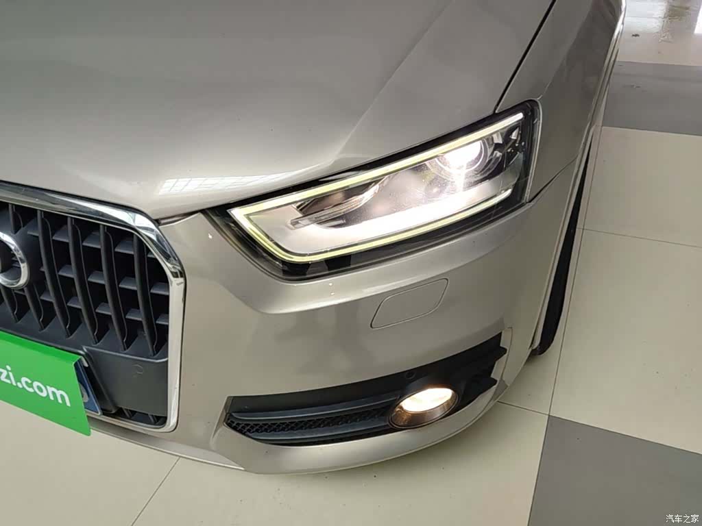Audi Q3, 2014 24