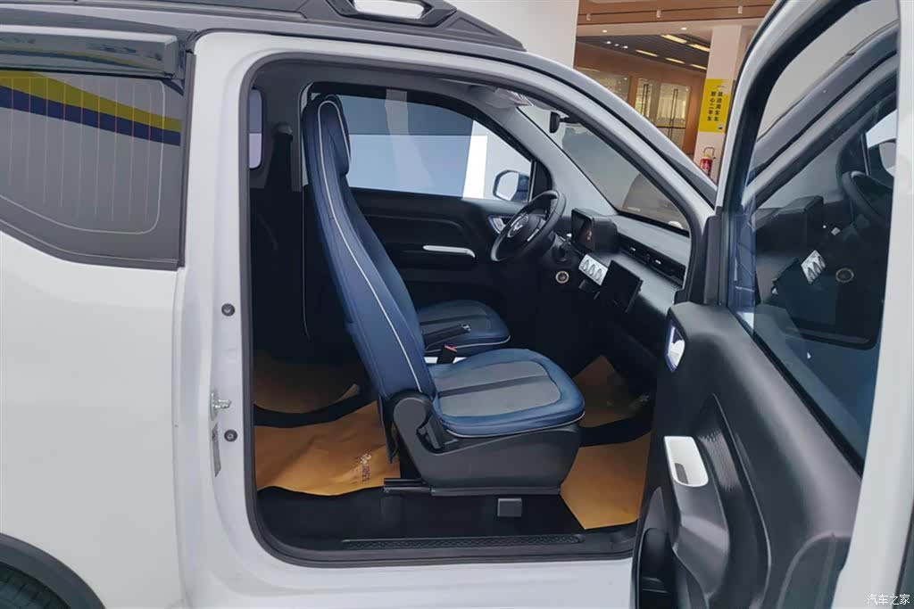 Wuling MINIEV, 2022 8
