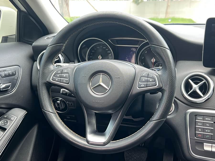 Mercedes-Benz GLA 2017, фото 5