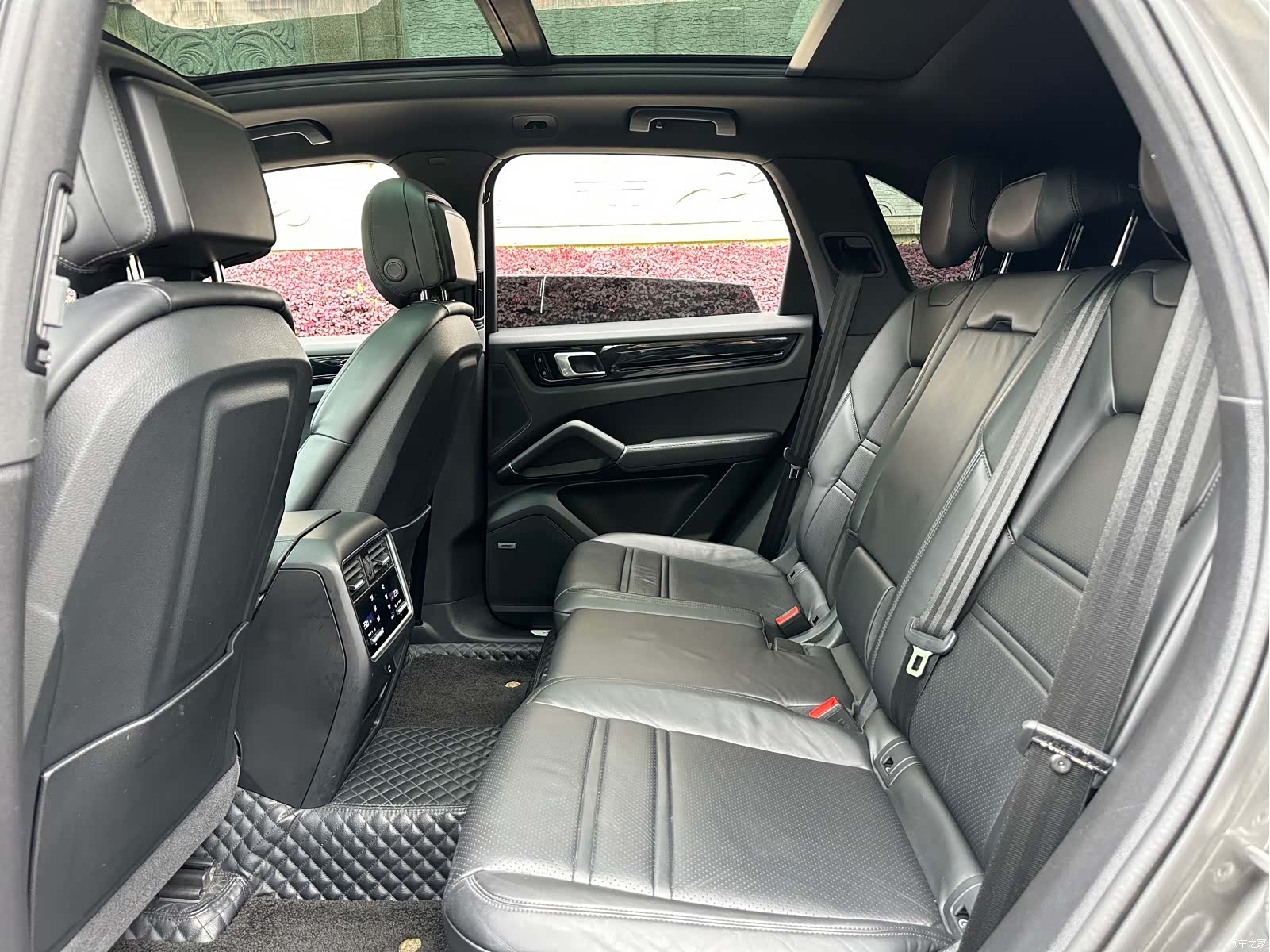 Porsche Cayenne, 2021 10