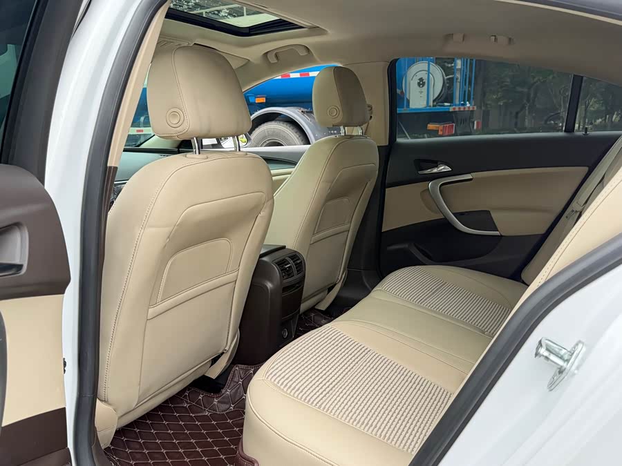 Buick Regal 2016, фото 9
