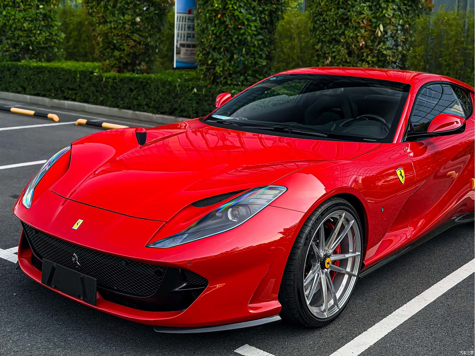 Ferrari 812, 2018 21