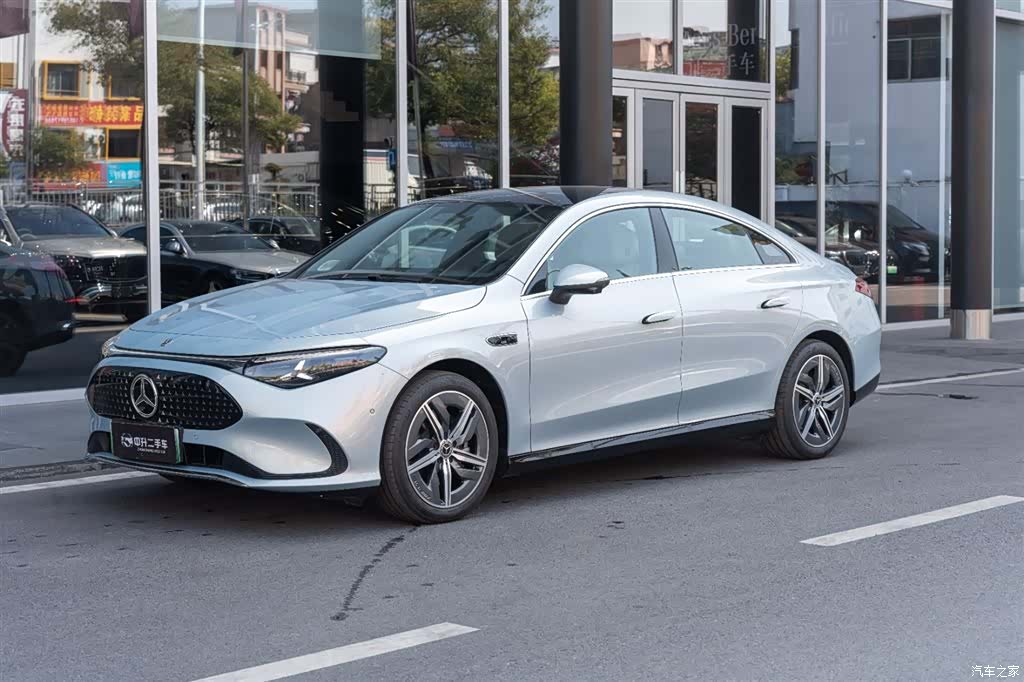 Mercedes-Benz CLA, 2025 4