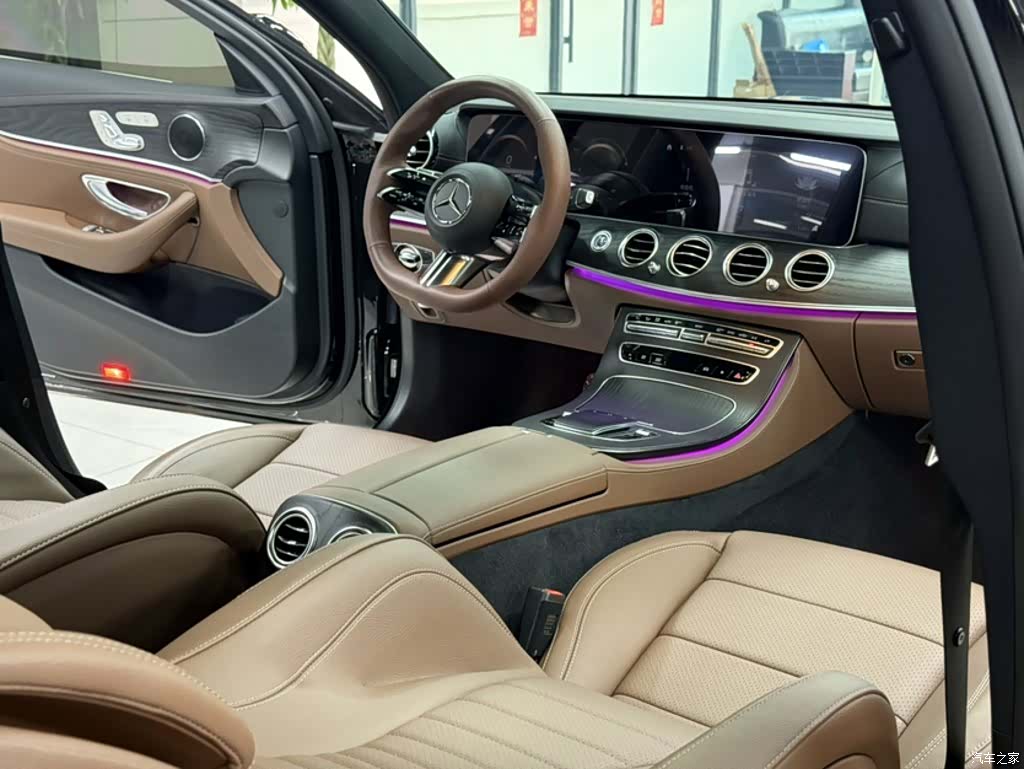 Mercedes-Benz E-Class, 2023 12