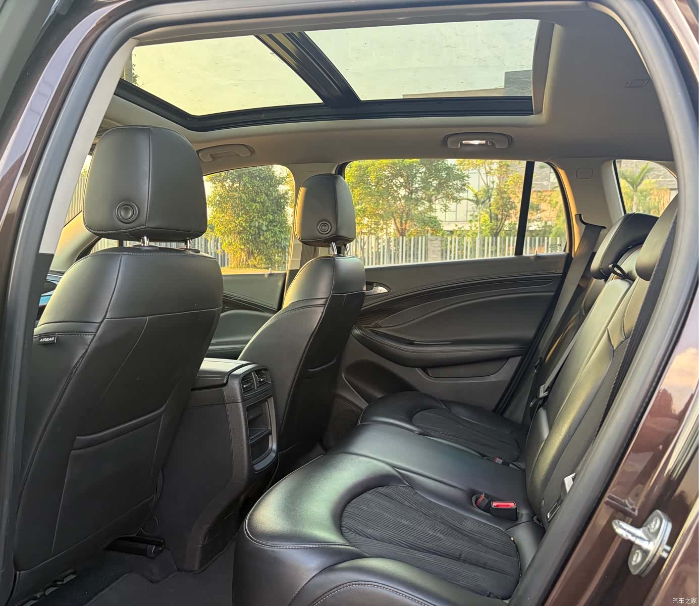 Buick Envision Plus, 2021 все фото