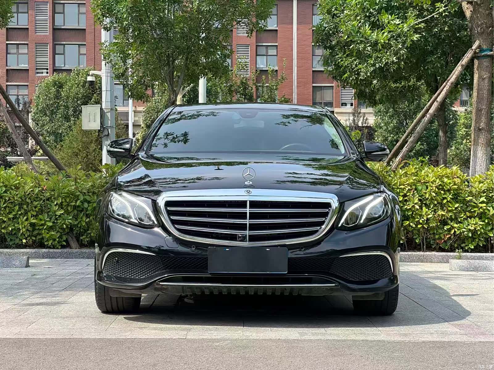 Mercedes-Benz E-Class, 2019 1