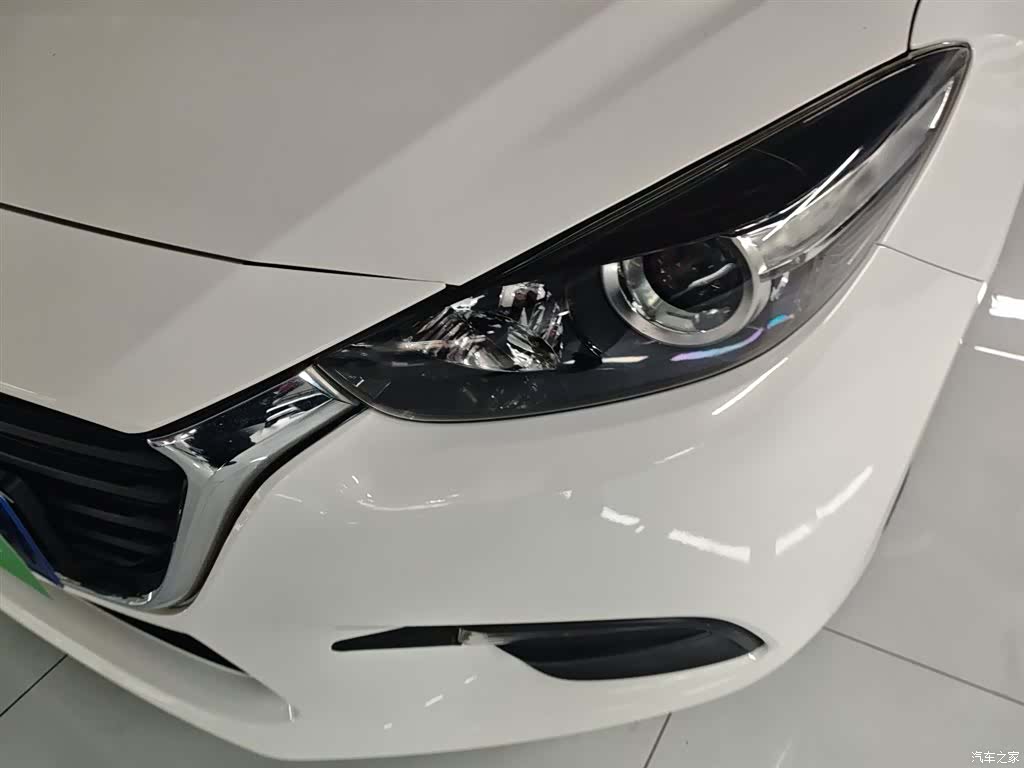 Mazda Mazda3, 2019 24