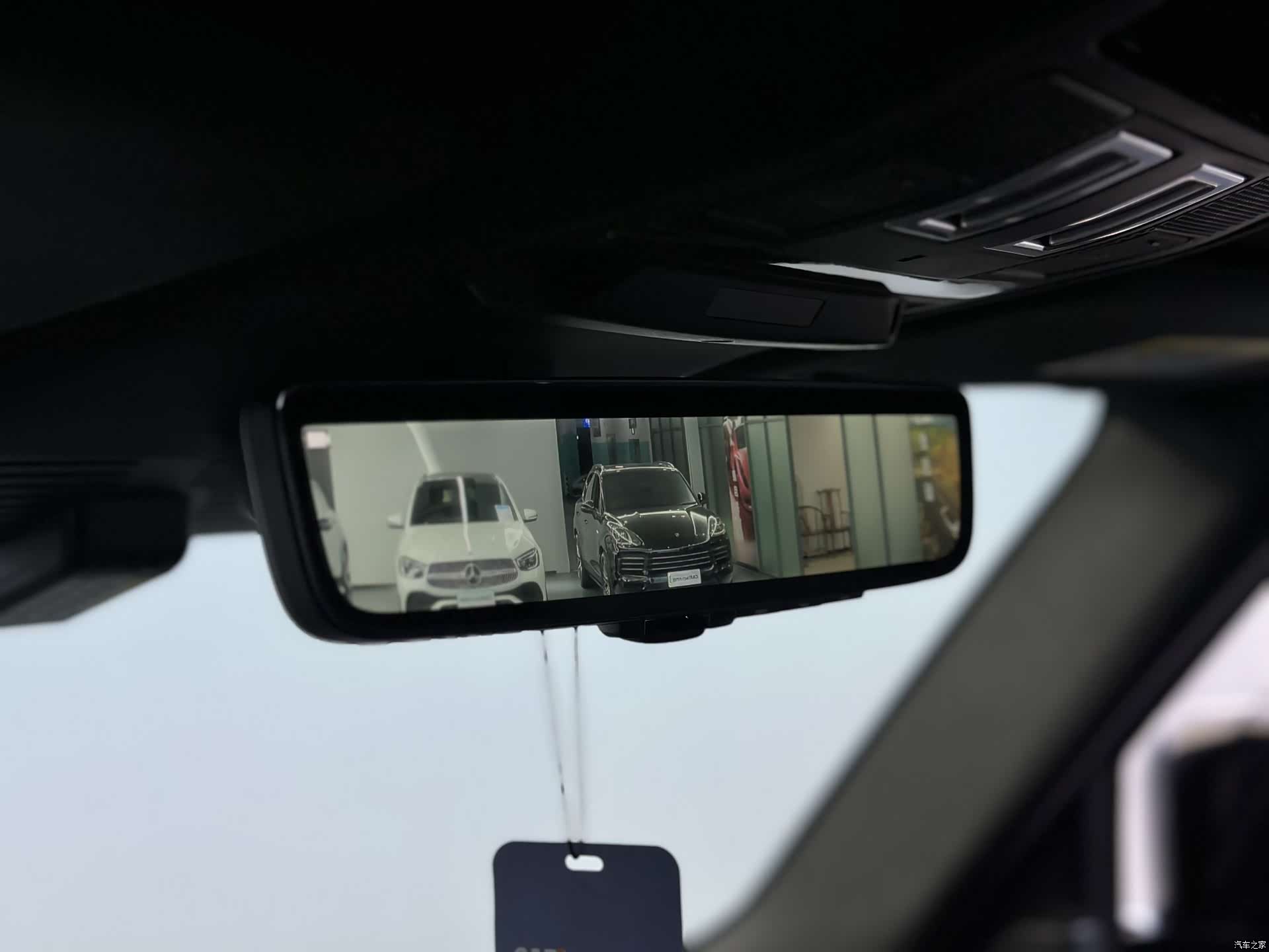 Land Rover Defender, 2023 12