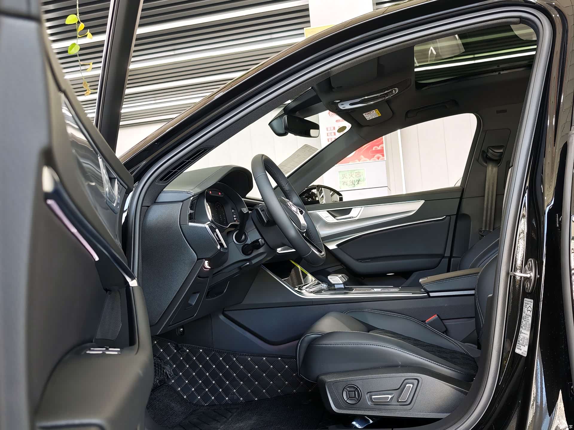 Audi A6L, 2026 все фото