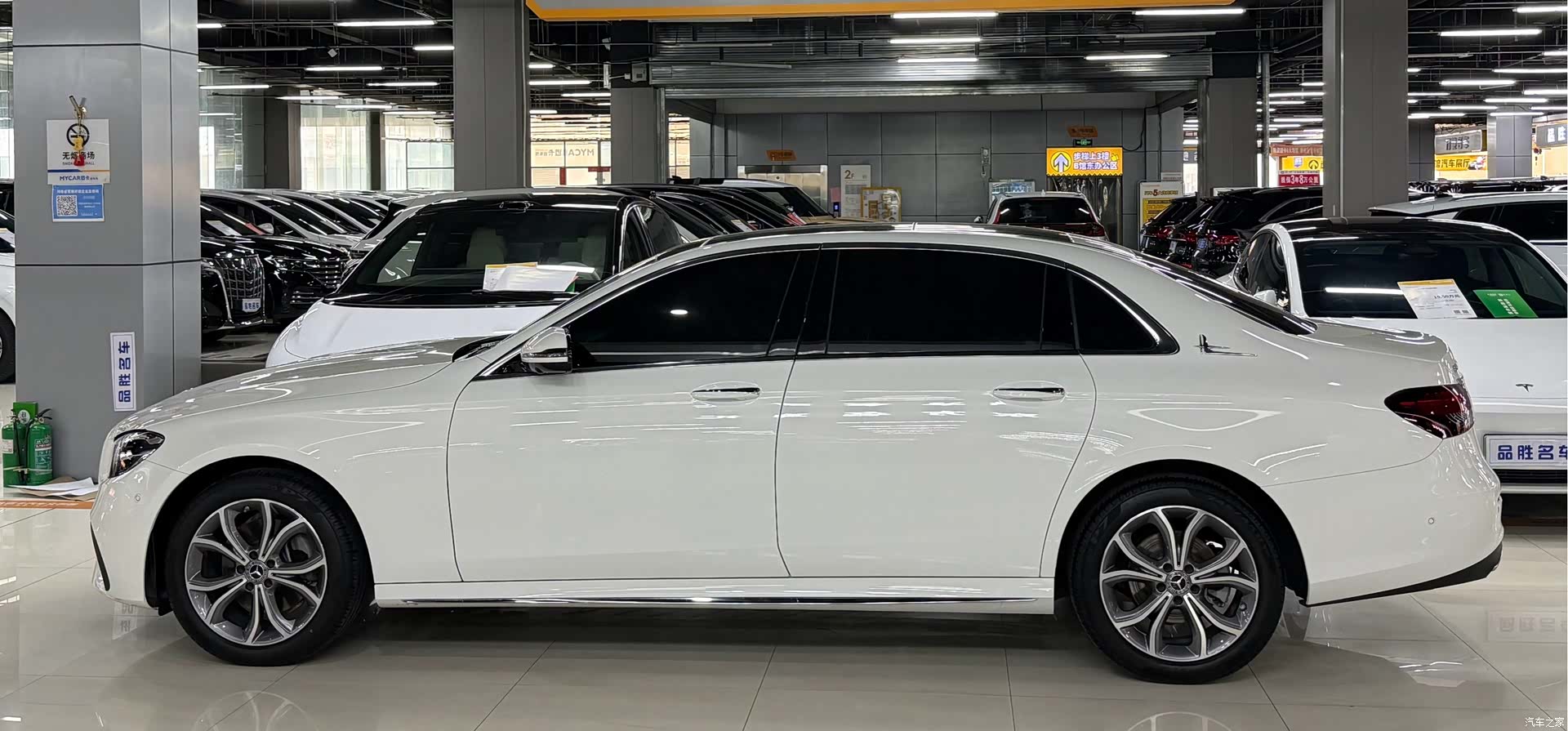 Mercedes-Benz E-Class, 2023 4